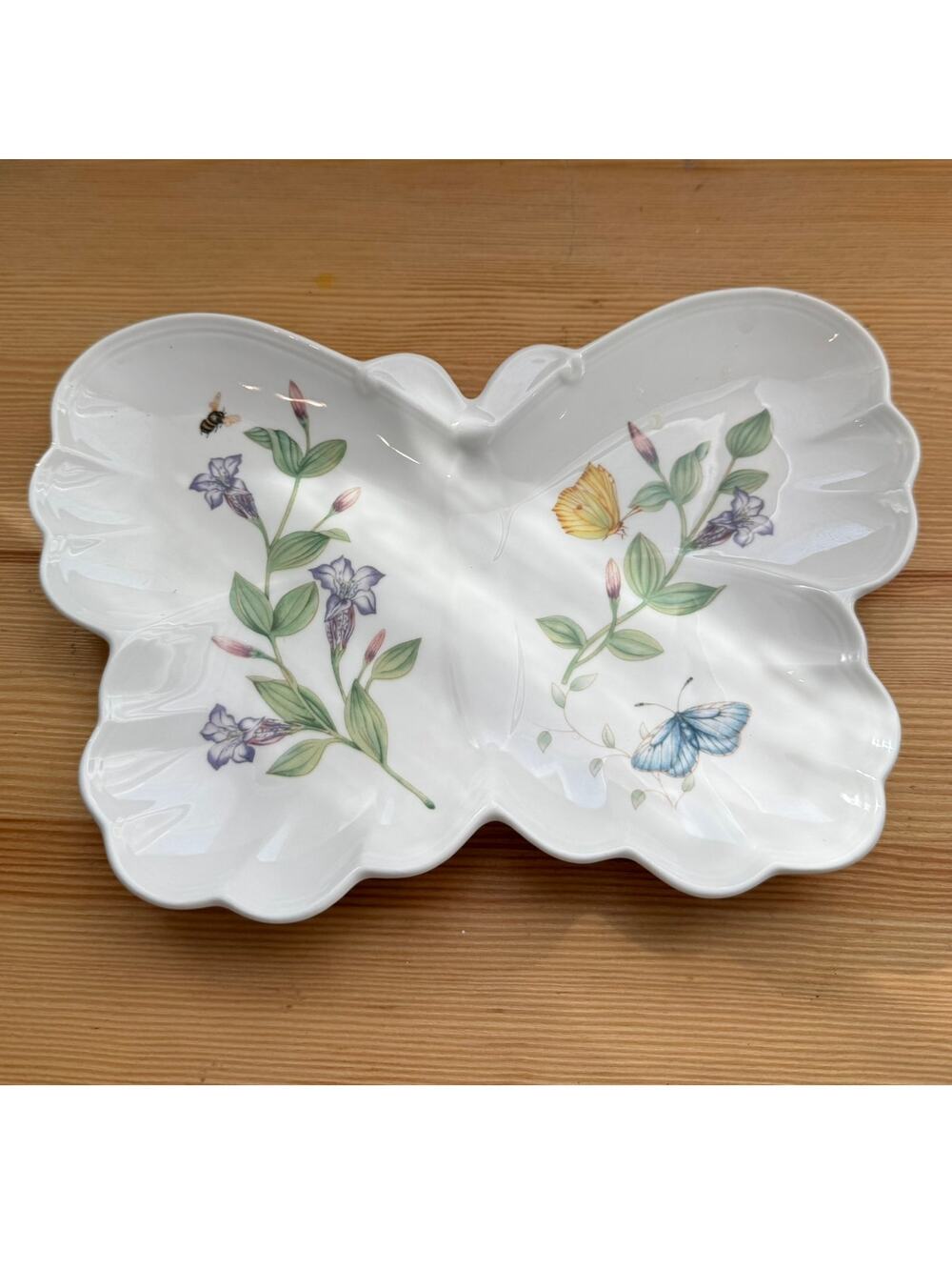 Lenox Butterfly Meadow Butterfly Shaped Serving Dish Floral Loux DeLuy